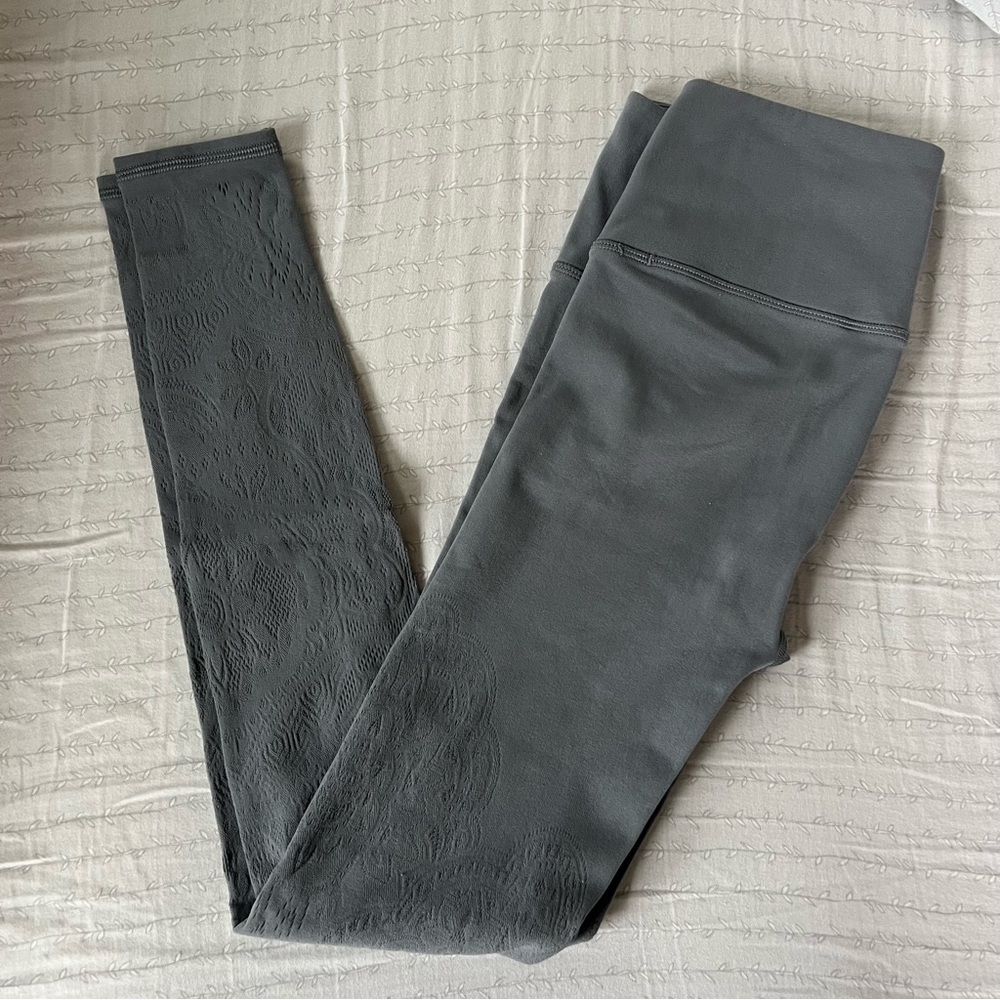 Lululemon Leggings with Cut Out Design